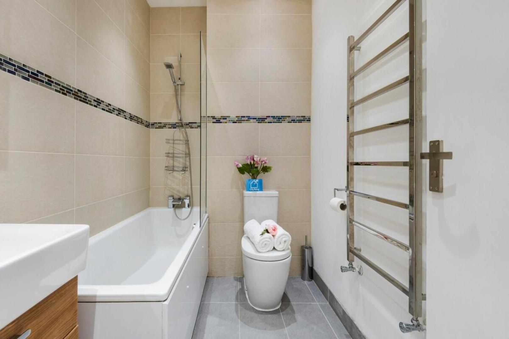 شقة Bright And Modern Earls Court Gem لندن المظهر الخارجي الصورة